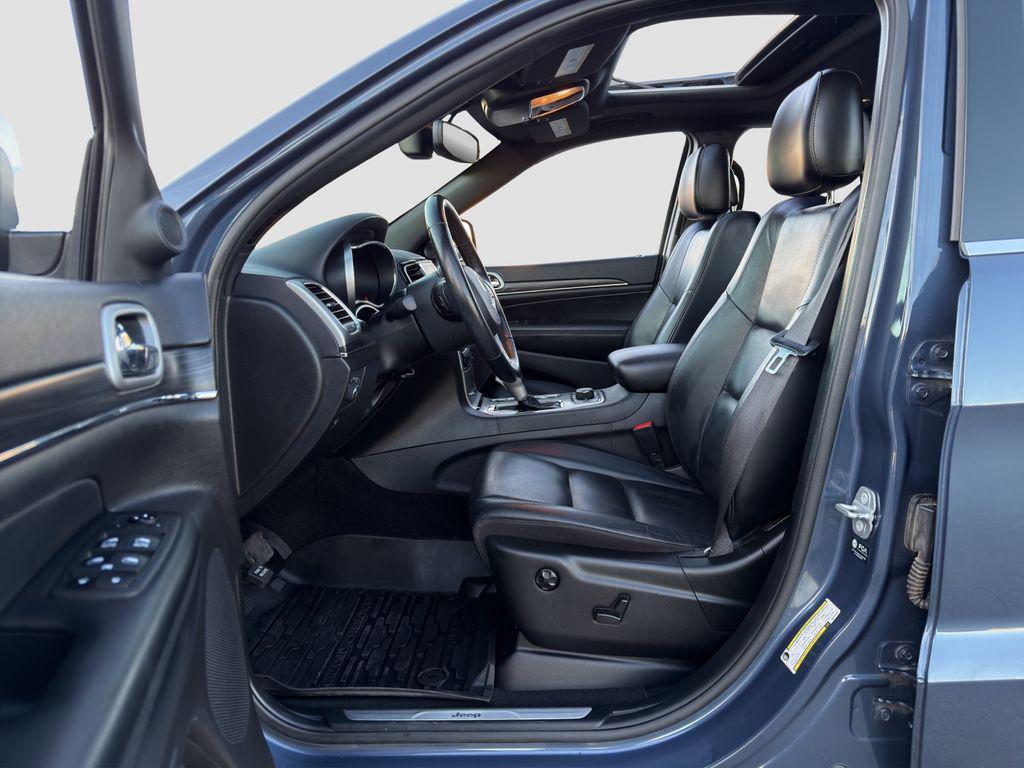 used 2021 Jeep Grand Cherokee car, priced at $21,995