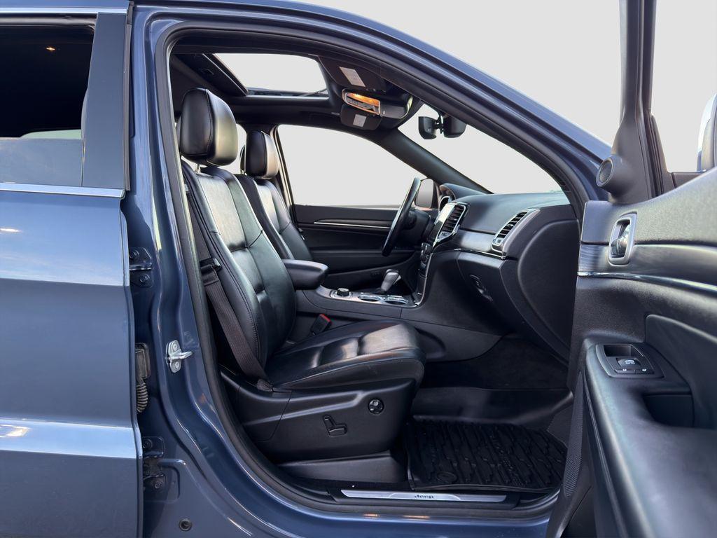 used 2021 Jeep Grand Cherokee car, priced at $21,995