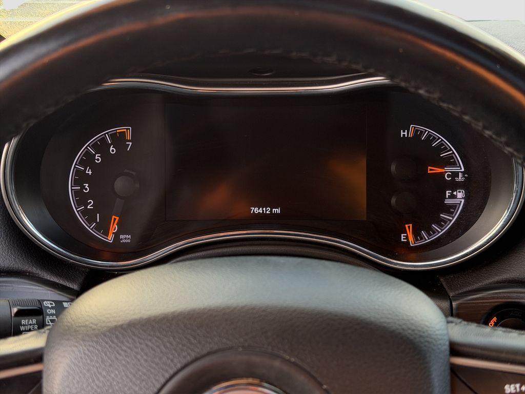 used 2021 Jeep Grand Cherokee car, priced at $23,895