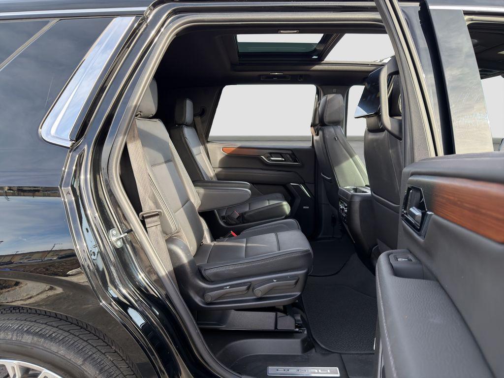 used 2025 GMC Yukon car