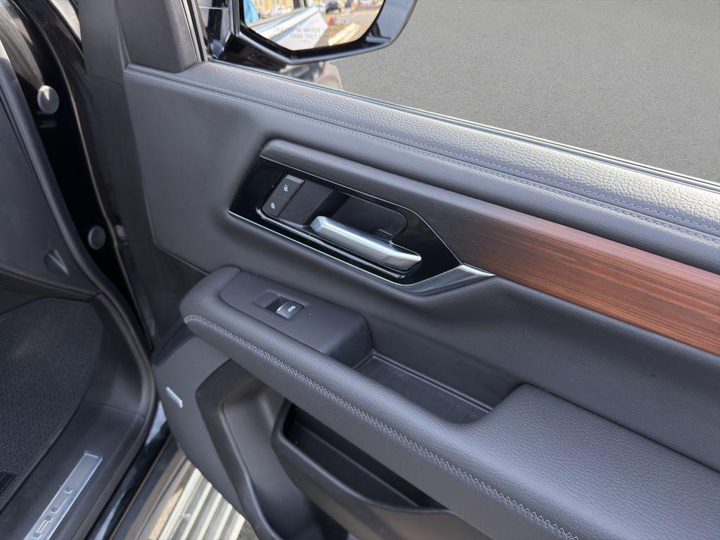 used 2025 GMC Yukon car