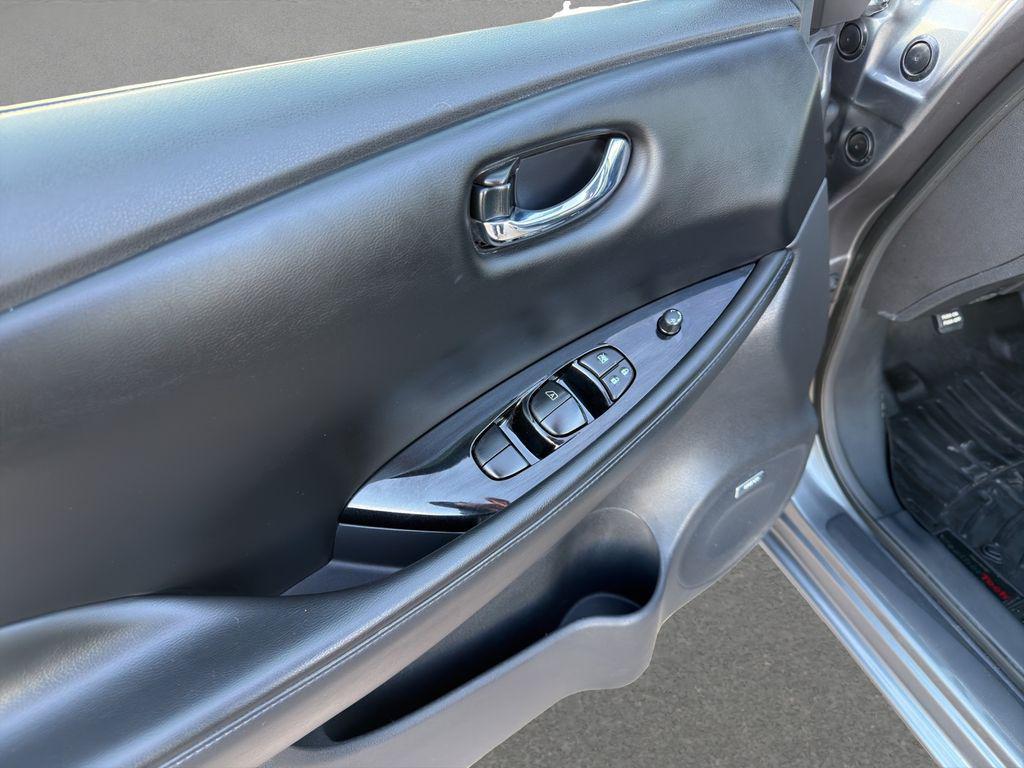 used 2017 Nissan Leaf car, priced at $5,795