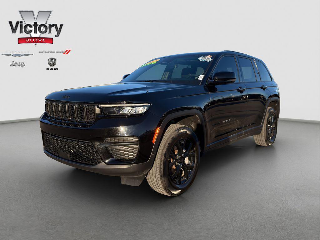 used 2025 Jeep Grand Cherokee car, priced at $35,252