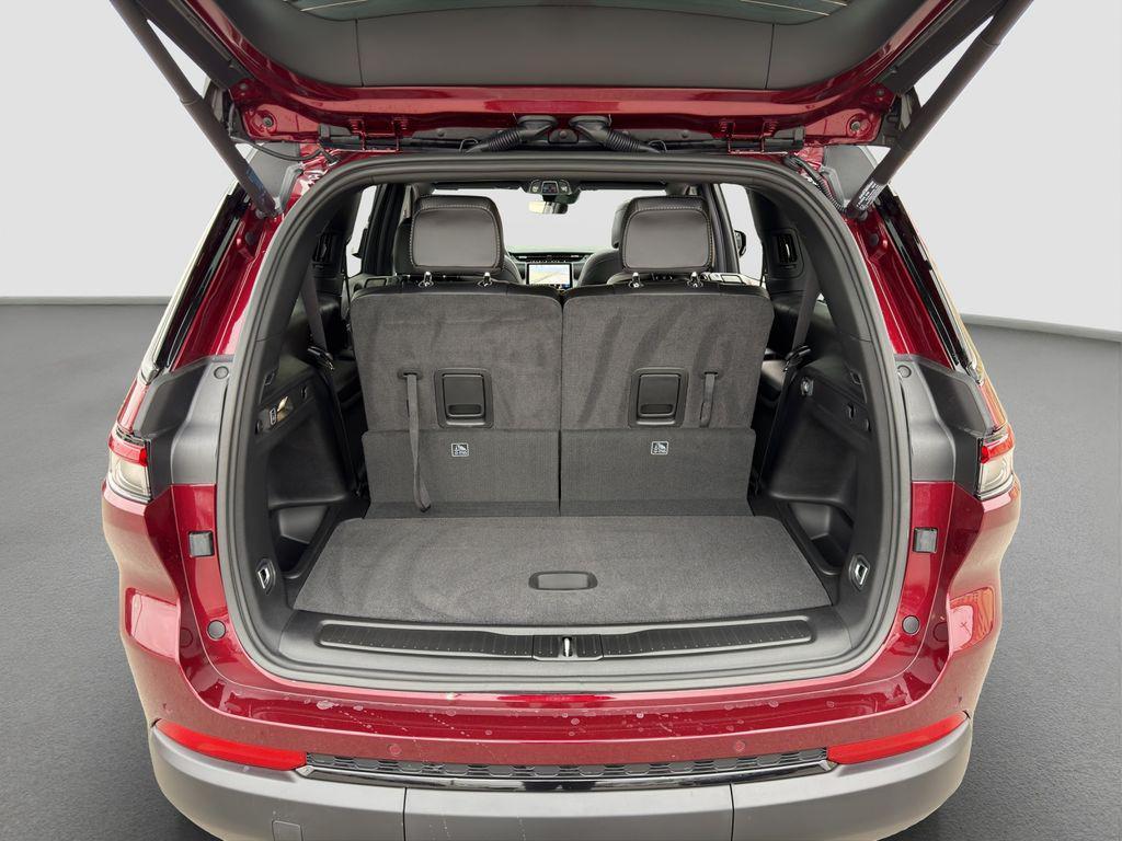 new 2025 Jeep Grand Cherokee L car, priced at $51,935