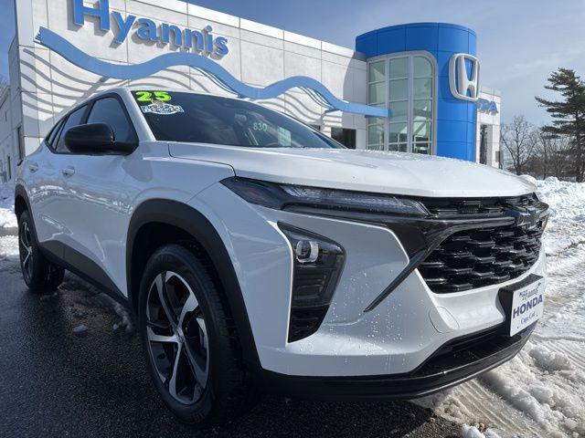 used 2025 Chevrolet Trax car, priced at $21,000