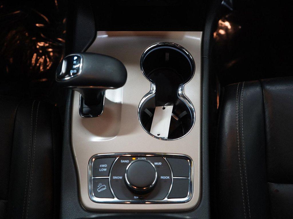 used 2015 Jeep Grand Cherokee car, priced at $16,348