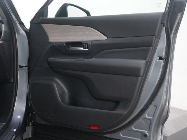 used 2025 Toyota Grand Highlander car, priced at $51,998