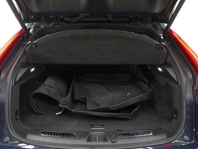 used 2024 Cadillac XT4 car, priced at $34,299