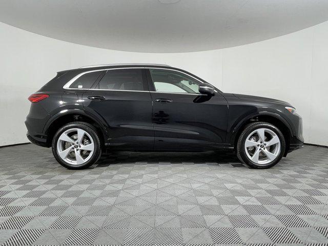 new 2025 Audi Q5 car, priced at $62,040