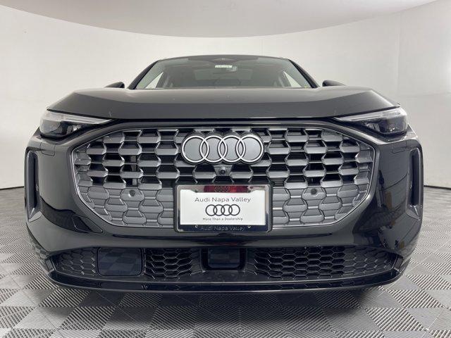 new 2025 Audi Q5 car, priced at $62,040