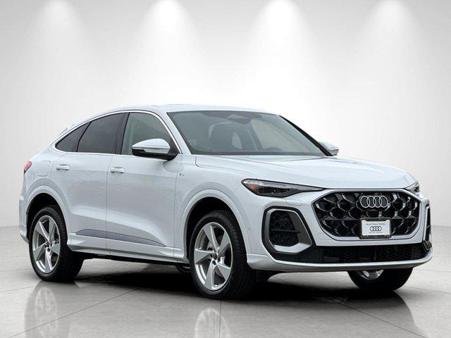 new 2025 Audi Q5 car, priced at $64,140