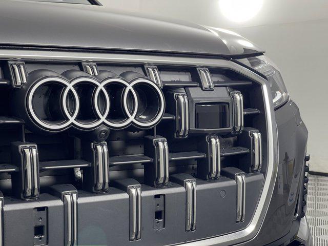 new 2025 Audi Q7 car, priced at $76,295
