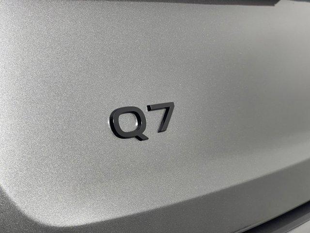 new 2025 Audi Q7 car, priced at $76,295