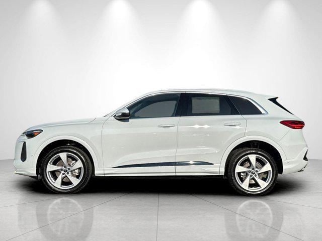 new 2025 Audi Q5 car, priced at $60,590