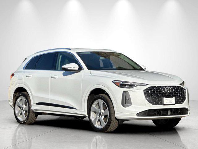 new 2025 Audi Q5 car, priced at $60,590