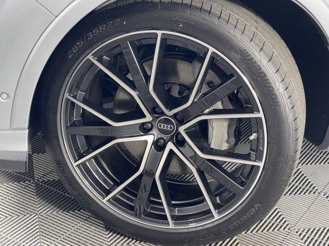 new 2025 Audi Q7 car, priced at $76,805