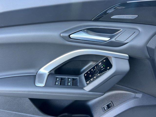 new 2025 Audi Q5 car, priced at $62,250