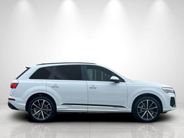new 2026 Audi Q7 car, priced at $71,940