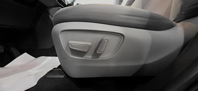 used 2023 Toyota Highlander Hybrid car, priced at $30,635