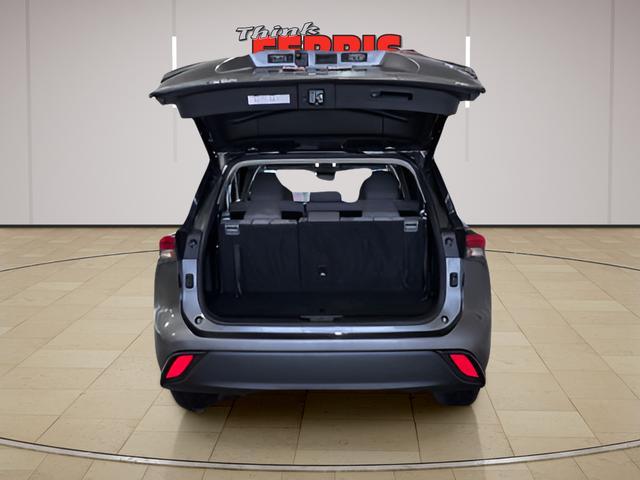 used 2023 Toyota Highlander Hybrid car, priced at $30,635