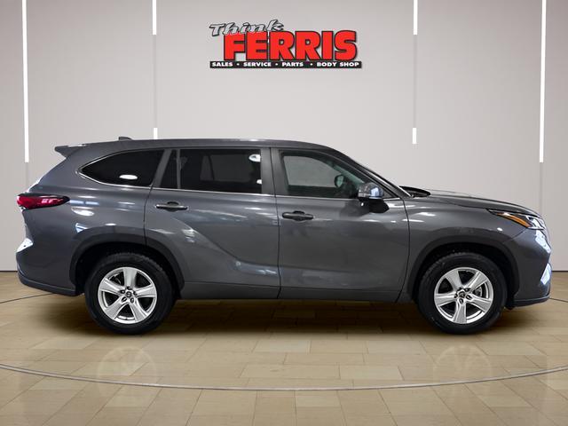 used 2023 Toyota Highlander Hybrid car, priced at $30,635