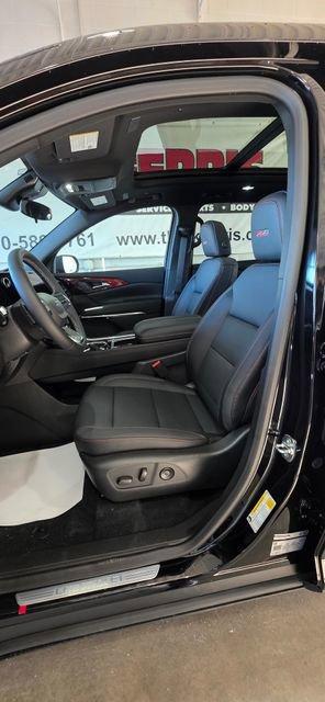 new 2026 Chevrolet Traverse car, priced at $52,295