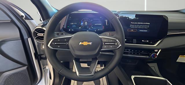 new 2026 Chevrolet Equinox car, priced at $31,090