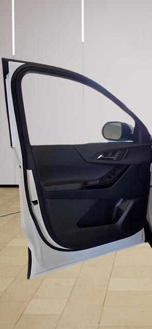 new 2026 Chevrolet Equinox car, priced at $31,090