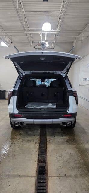 new 2026 Chevrolet Traverse car, priced at $54,940