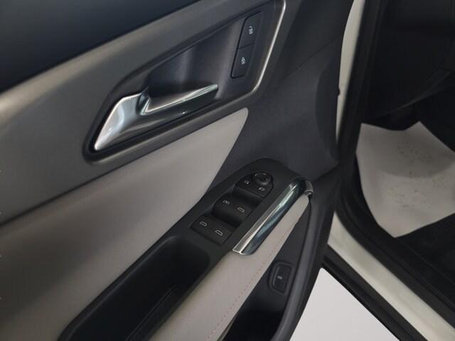 new 2026 Chevrolet Traverse car, priced at $45,220