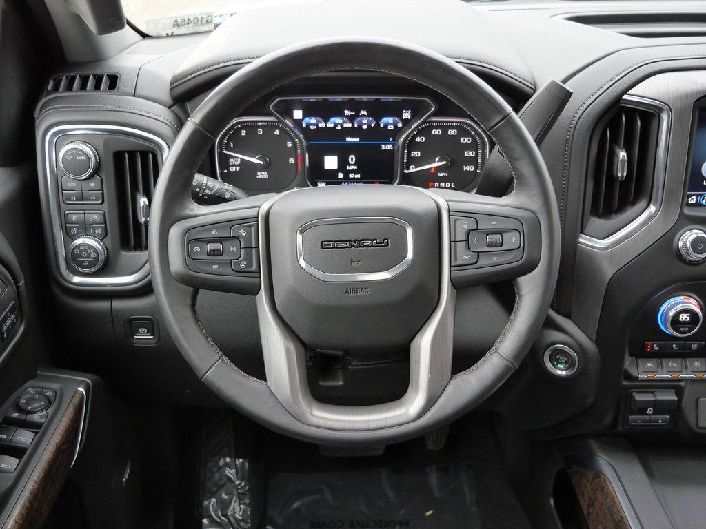 used 2020 GMC Sierra 1500 car, priced at $39,900