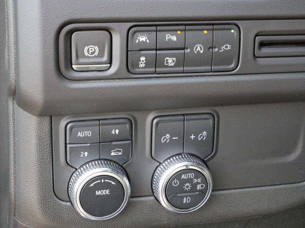 used 2022 GMC Yukon XL car, priced at $48,900