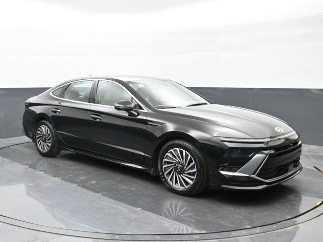 used 2025 Hyundai Sonata Hybrid car, priced at $29,670