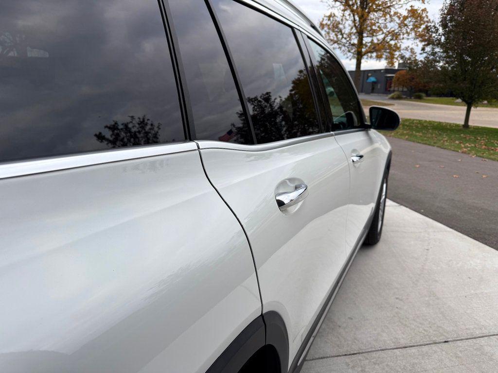 used 2020 Mercedes-Benz GLB 250 car, priced at $24,999