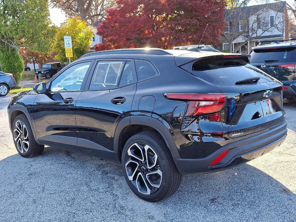 used 2025 Chevrolet Trax car, priced at $24,899