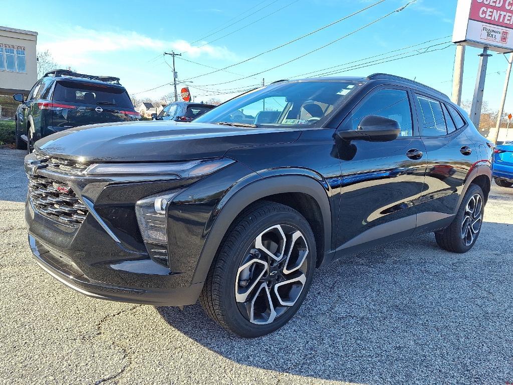 used 2025 Chevrolet Trax car, priced at $24,899