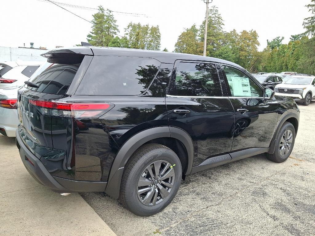new 2025 Nissan Pathfinder car, priced at $37,081
