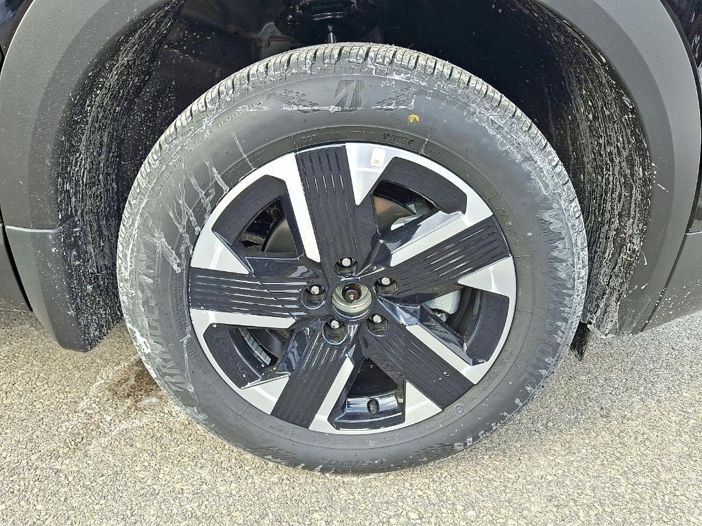 new 2026 Nissan Kicks car, priced at $27,292