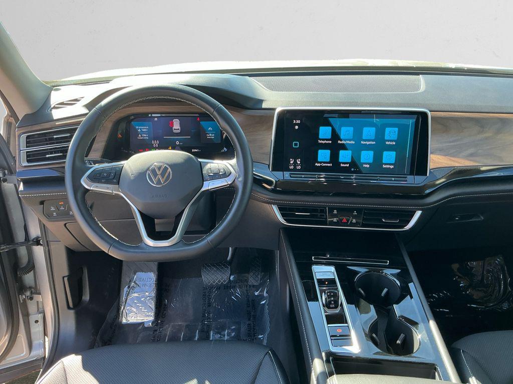 used 2025 Volkswagen Atlas car, priced at $28,999