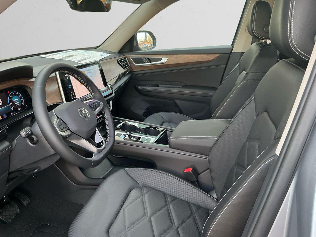 new 2025 Volkswagen Atlas car, priced at $44,155