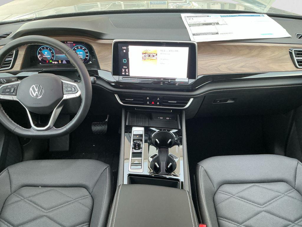 new 2025 Volkswagen Atlas car, priced at $44,155