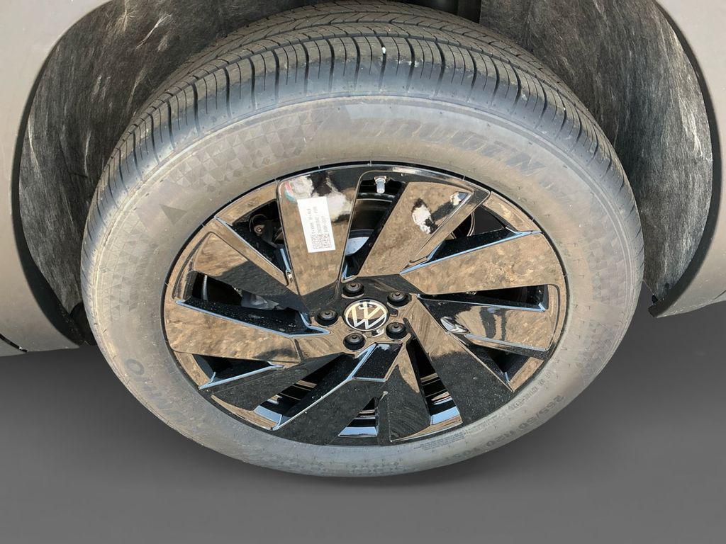new 2026 Volkswagen Atlas car, priced at $43,009