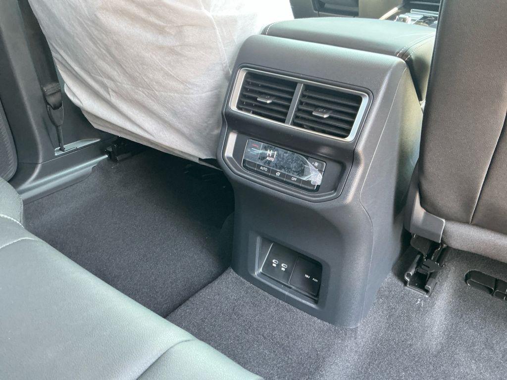 new 2026 Volkswagen Atlas car, priced at $43,009
