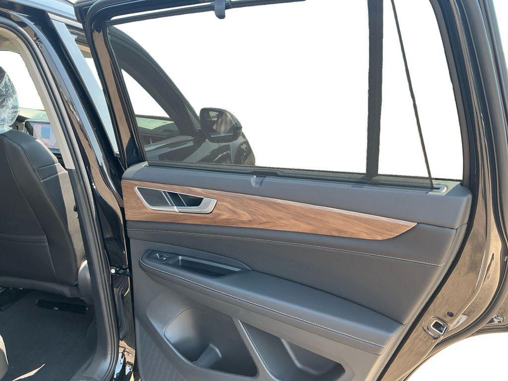 new 2026 Volkswagen Atlas car, priced at $43,009