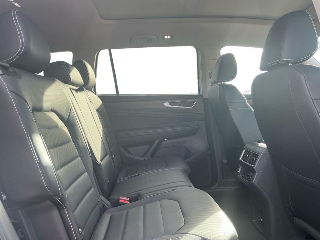 new 2026 Volkswagen Atlas car, priced at $52,319