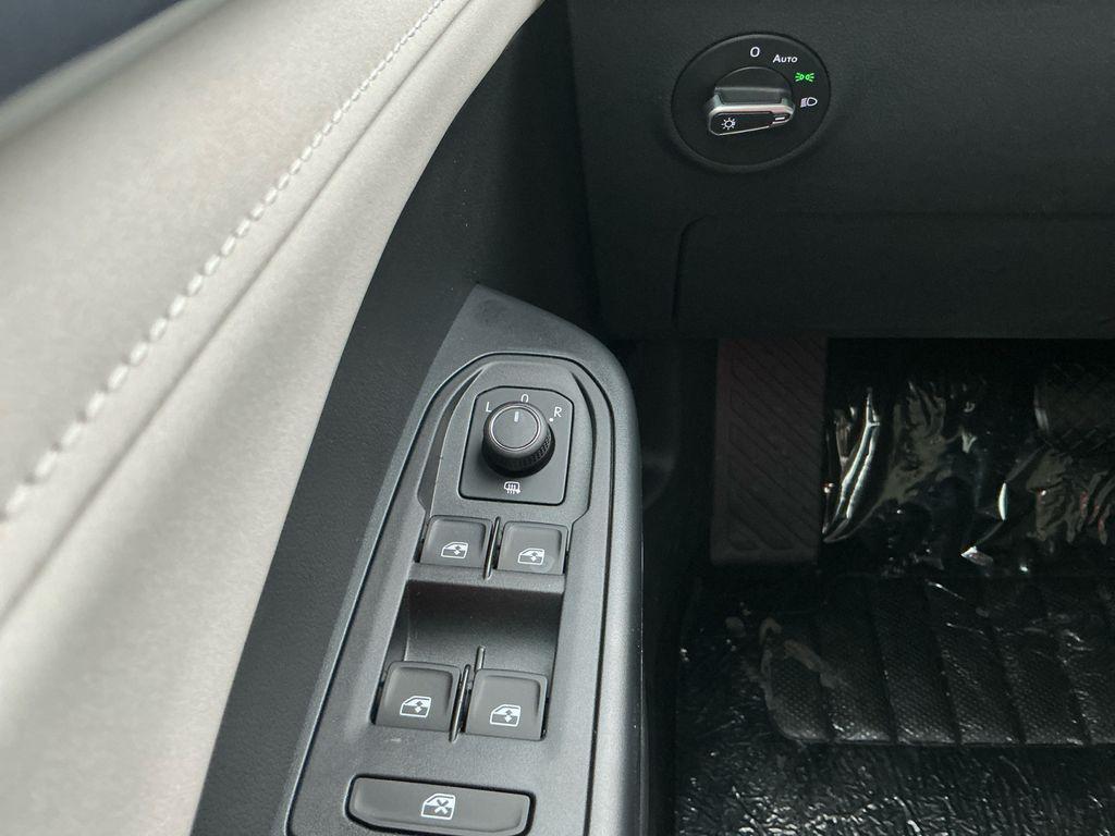 new 2025 Volkswagen Taos car, priced at $32,370