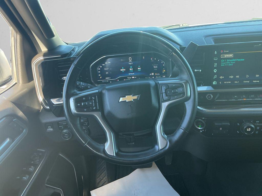 used 2025 Chevrolet Silverado 1500 car, priced at $40,752