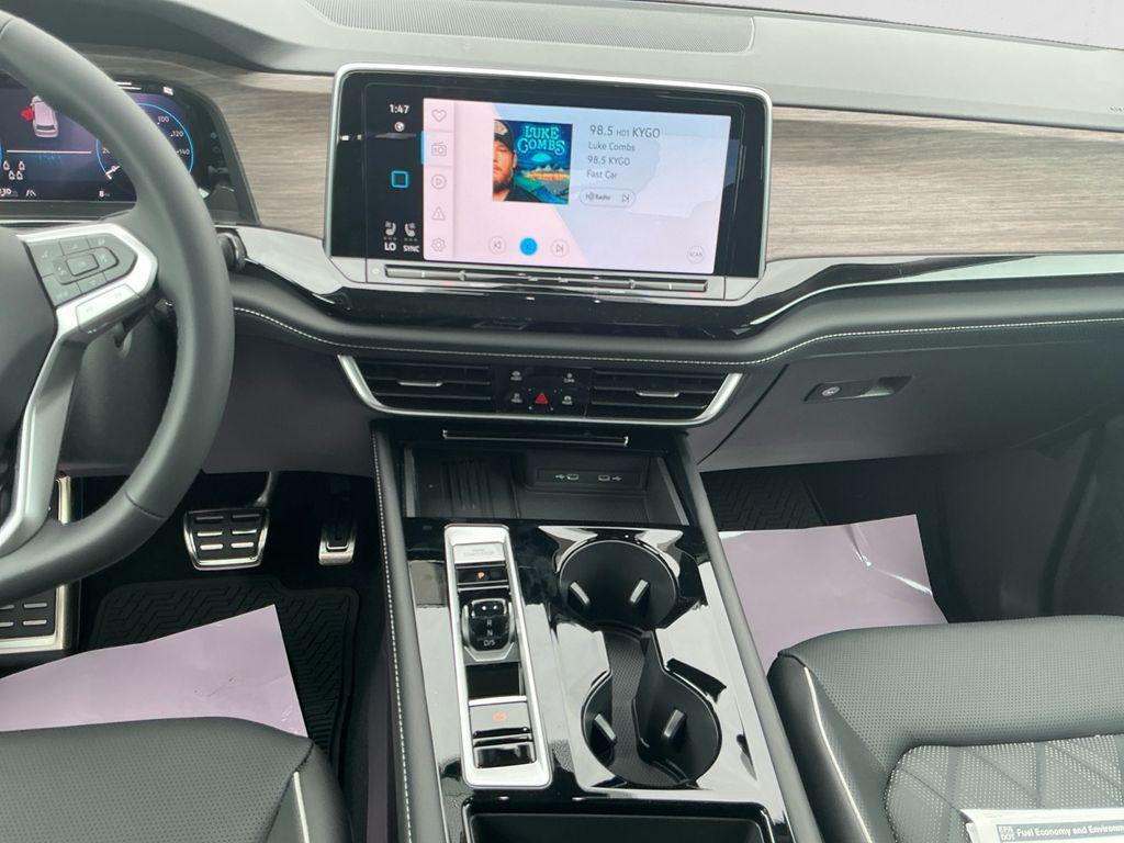 new 2026 Volkswagen Atlas car, priced at $51,351