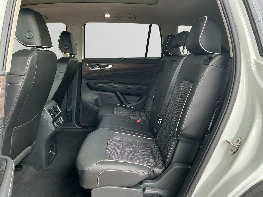 new 2026 Volkswagen Atlas car, priced at $51,977