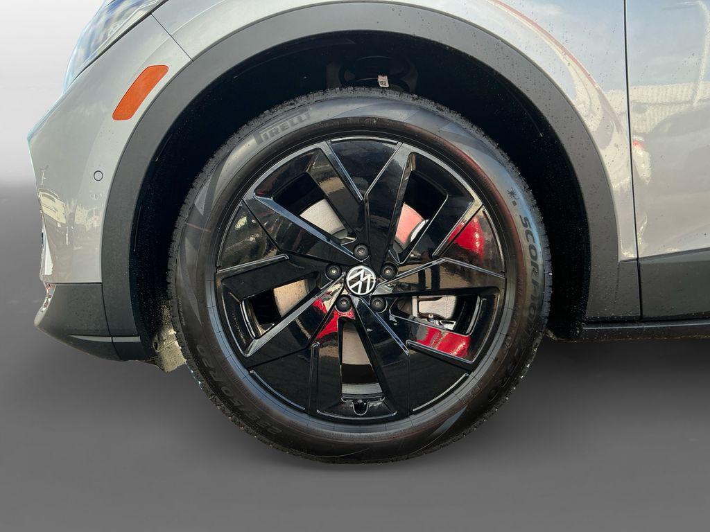 new 2026 Volkswagen ID.4 car, priced at $52,656